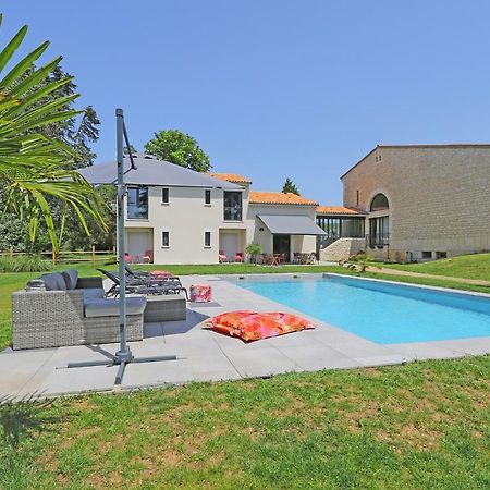 L Esprit Du Clain Chambres D Hotes Bandb De Standing Proches Du Futuroscope Golf Et Lac De St Cyr Naintre Zewnętrze zdjęcie